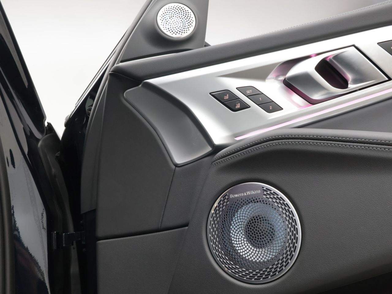 XM RHD