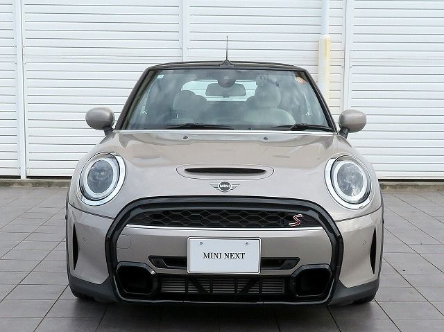 MINI Cooper S Convertible RHD