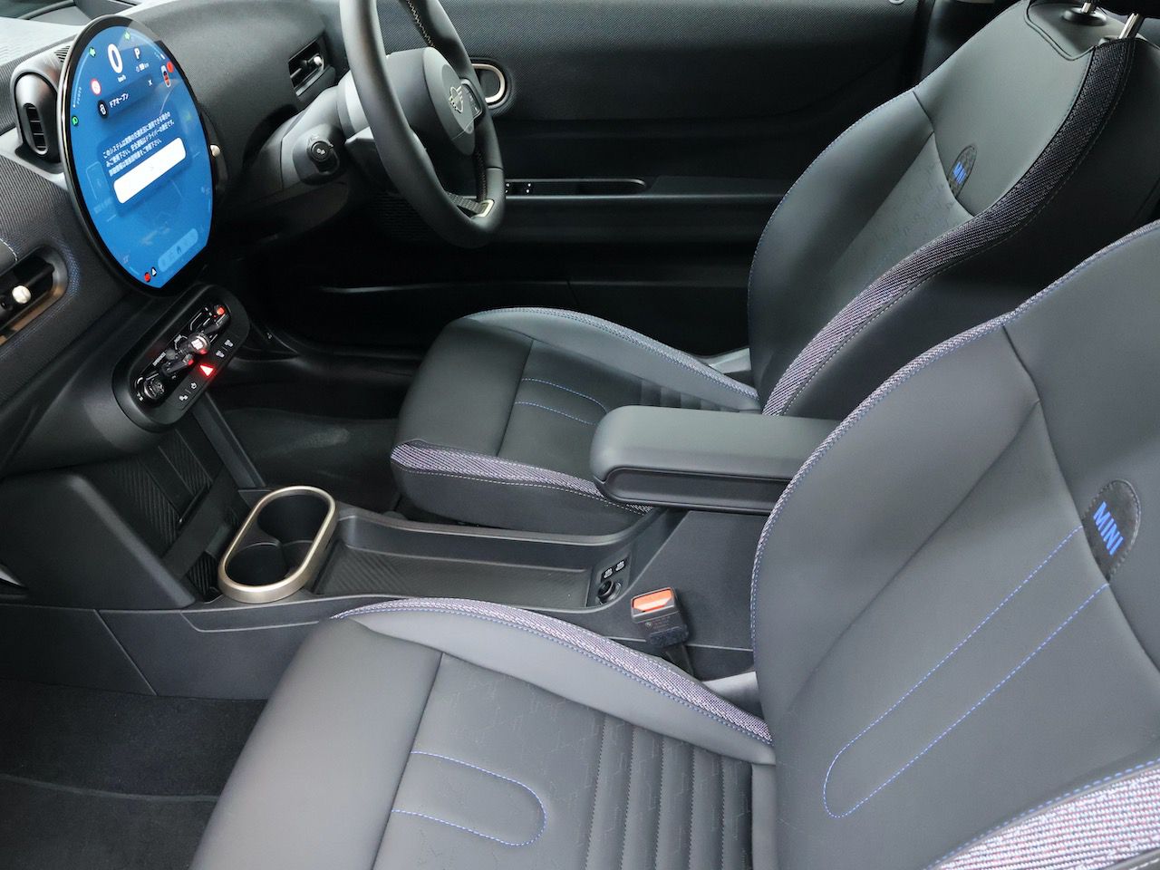 F66 MINI Cooper C 3Dr