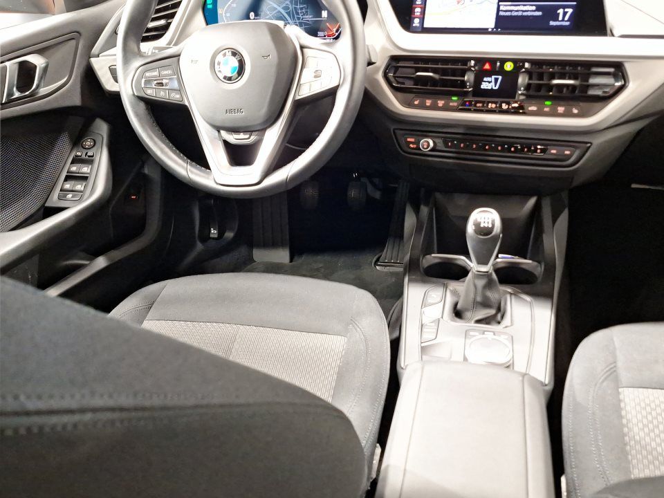 BMW 118
