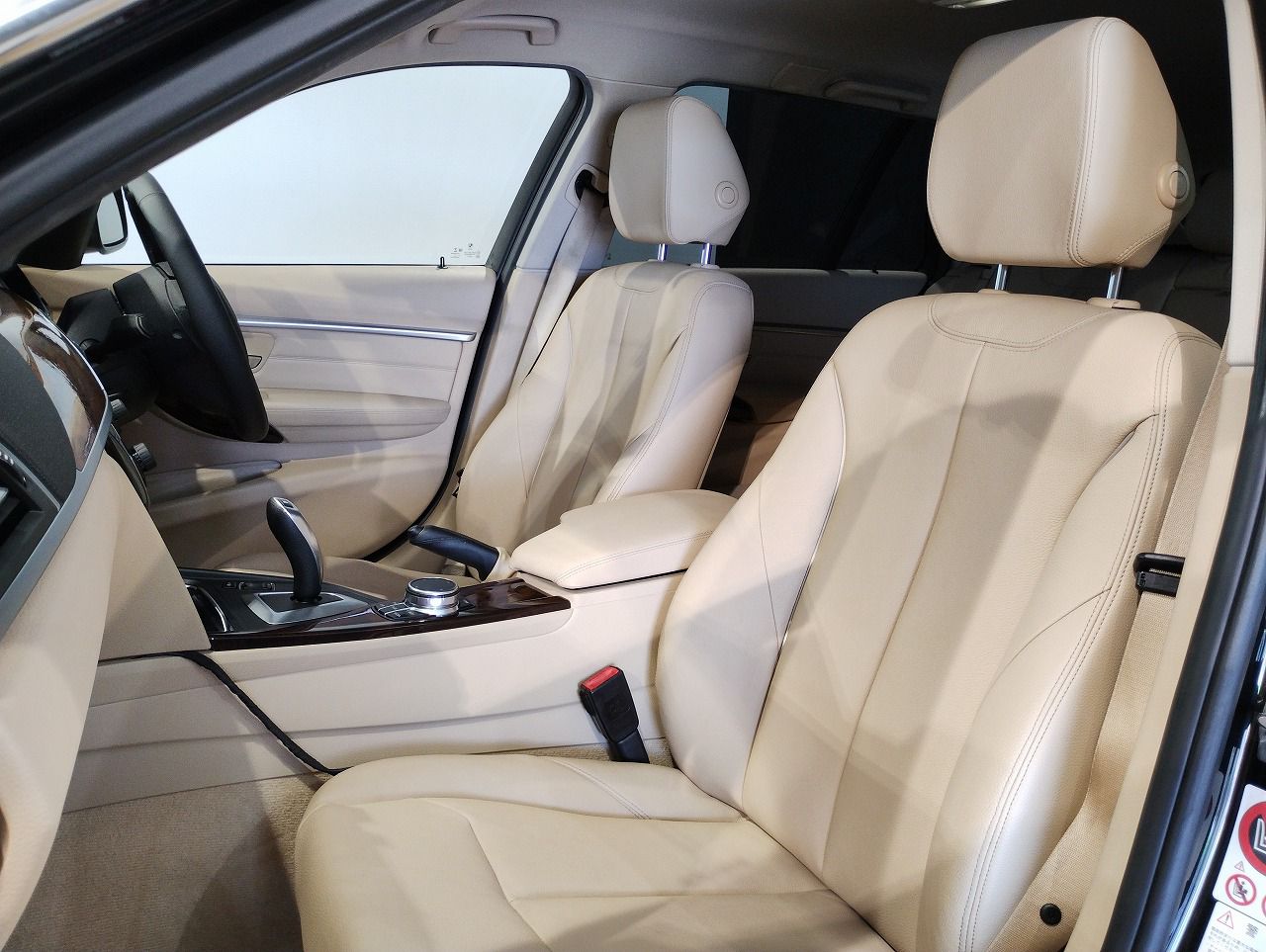 320D TOURING RHD