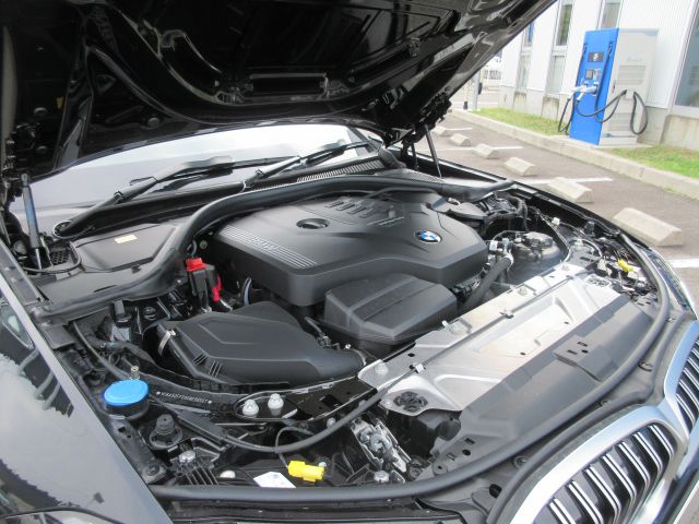 G20 320i Saloon LCI RHD MX