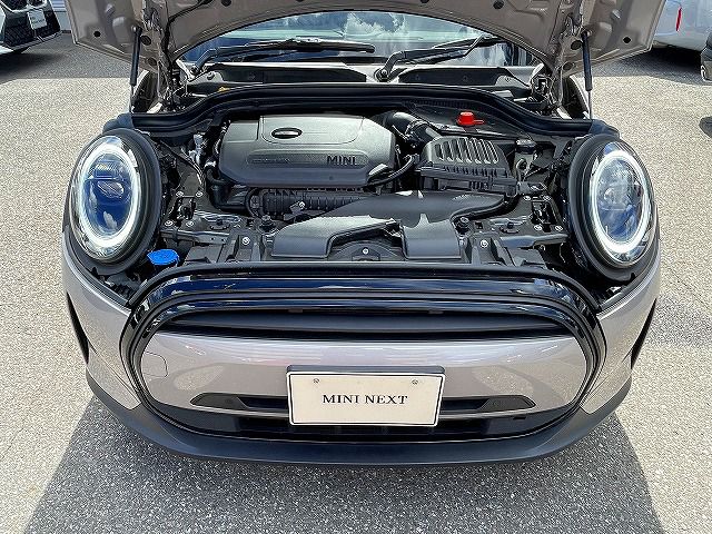 MINI Cooper F56 RHD