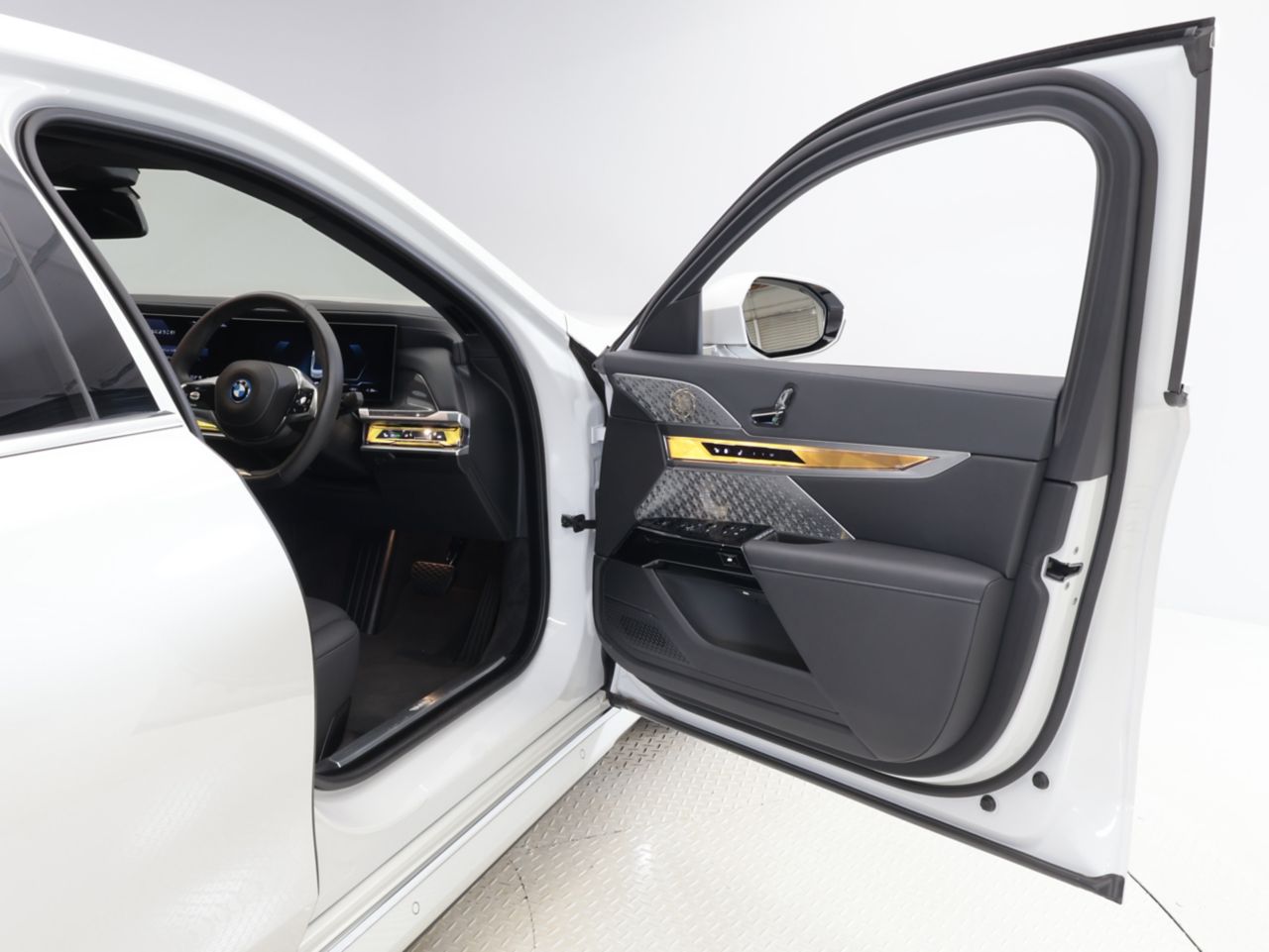 BMW i7 eDrive50 Sedan RHD