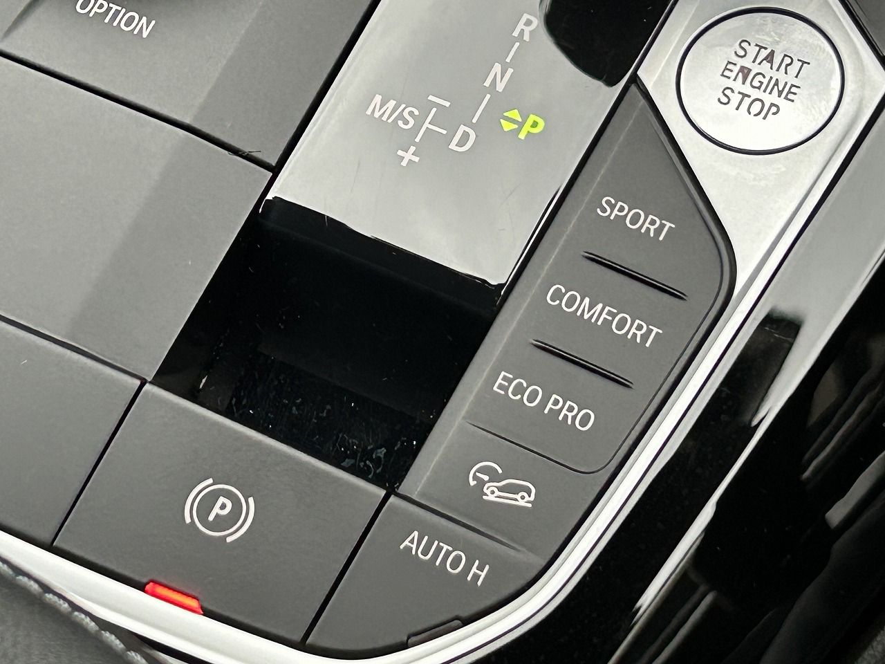 G01 X3 M40d RHD LCI ZA