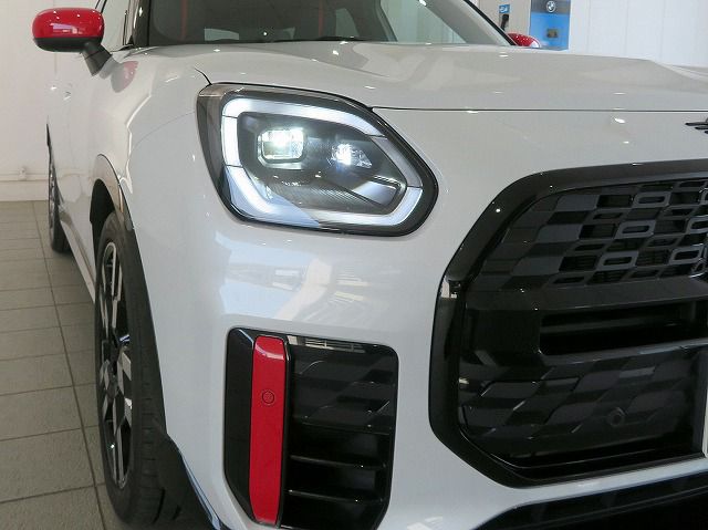 U25 MINI John Cooper Works Countryman ALL4