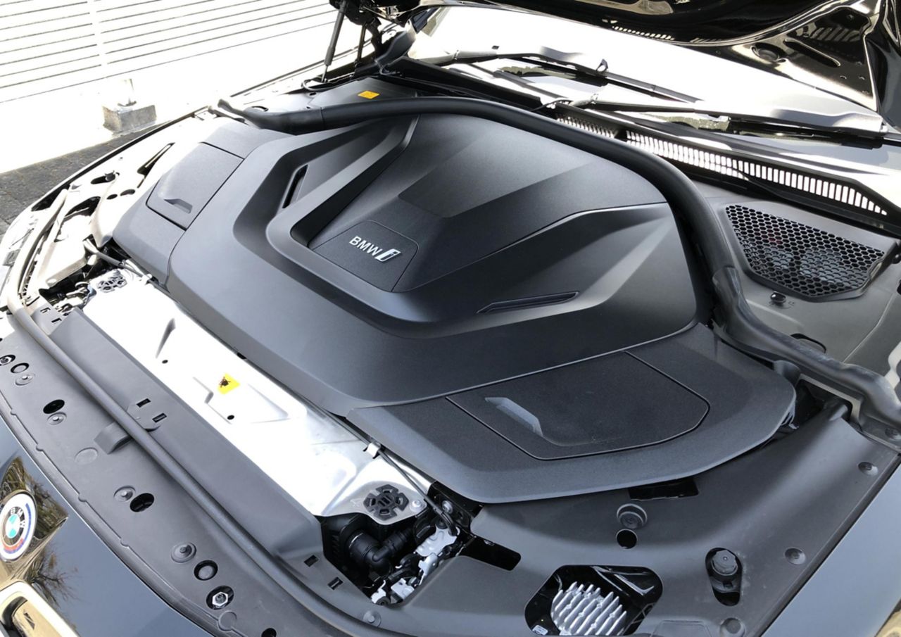 G26 i4 eDrive40 RHD