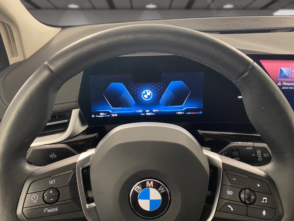 BMW 216