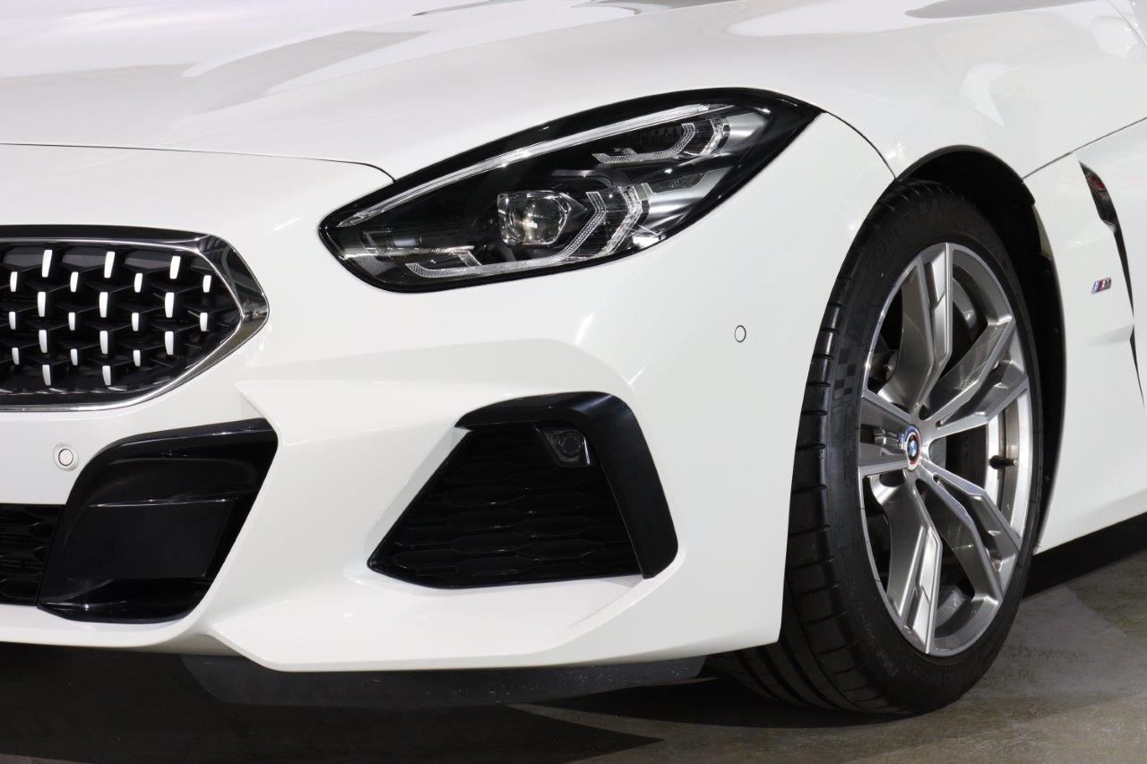 G29 z4 sDrive20i RHD