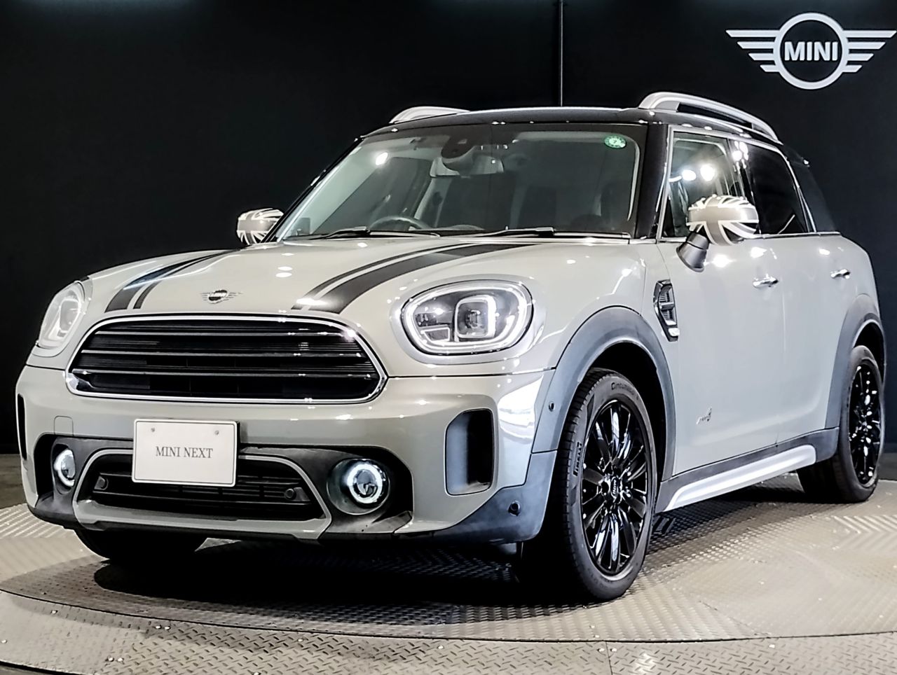 THE NEW MINI COOPER D CROSSOVER ALL4.