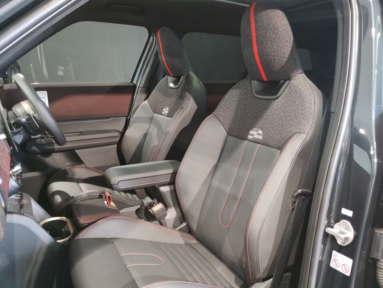 U25 MINI John Cooper Works Countryman ALL4