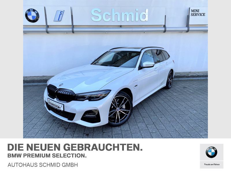 330e xDrive Touring