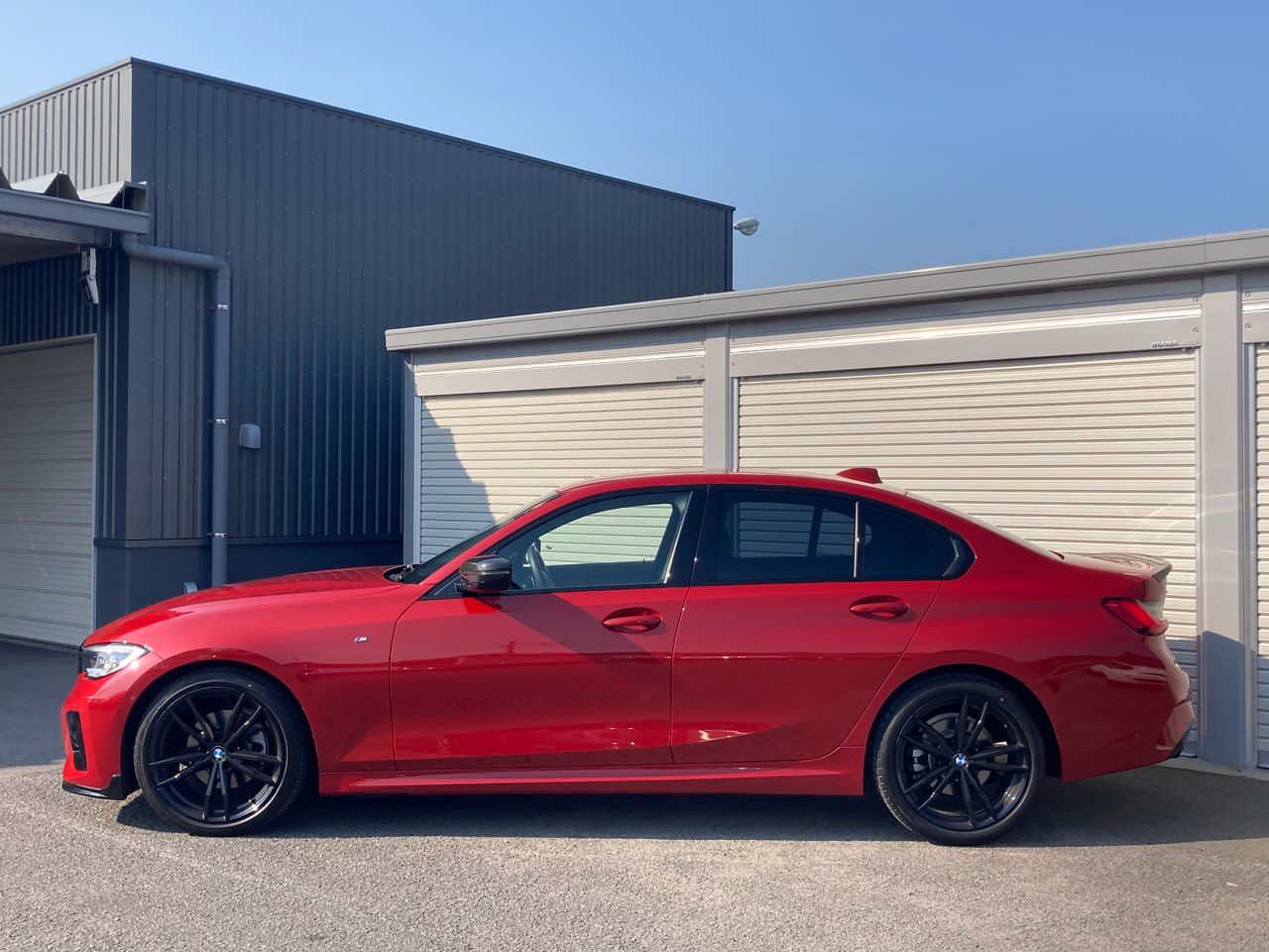G20 320d xDrive RHD Saloon