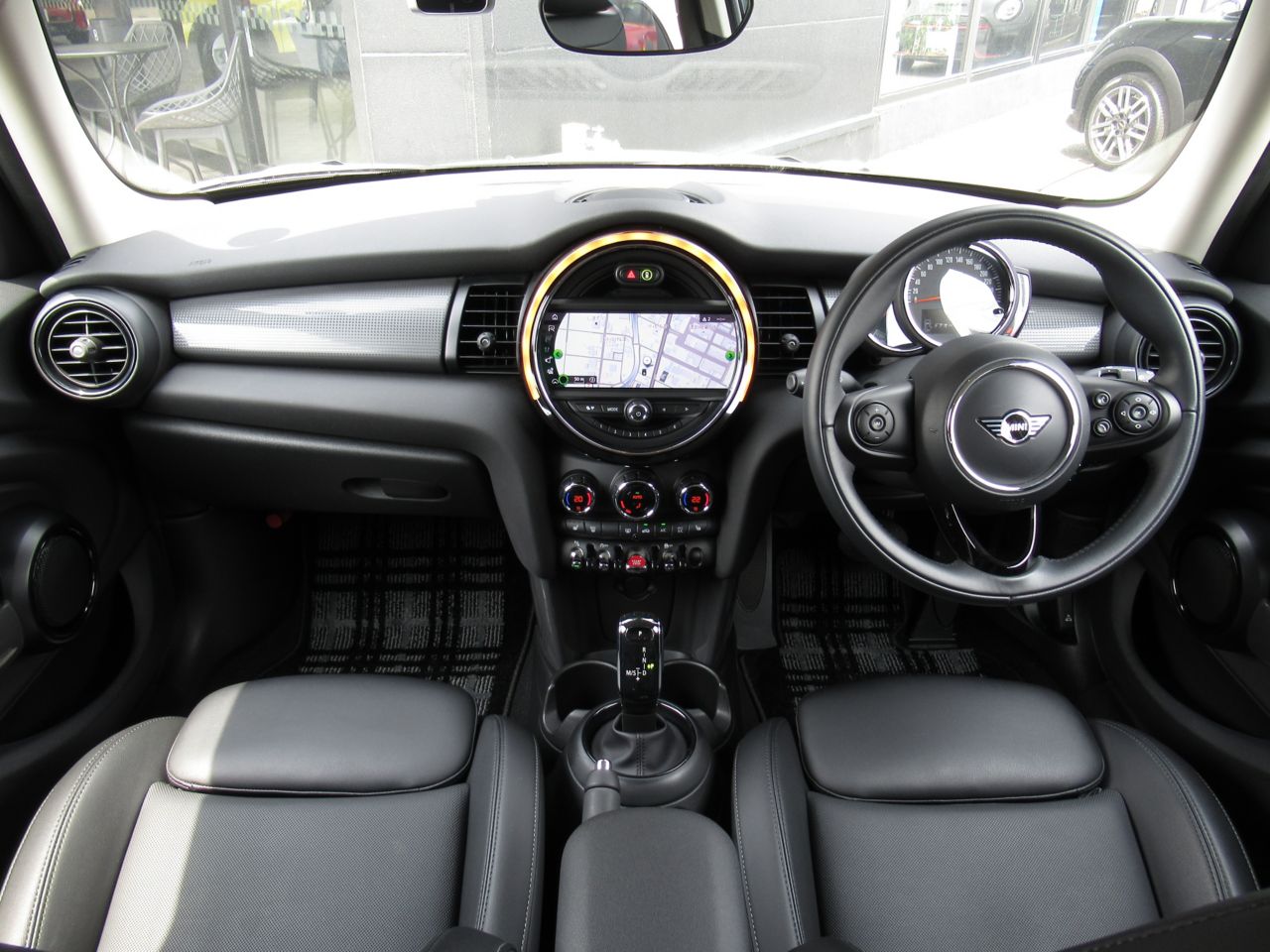 MINI F55 Cooper D 5dr Hatch LCI