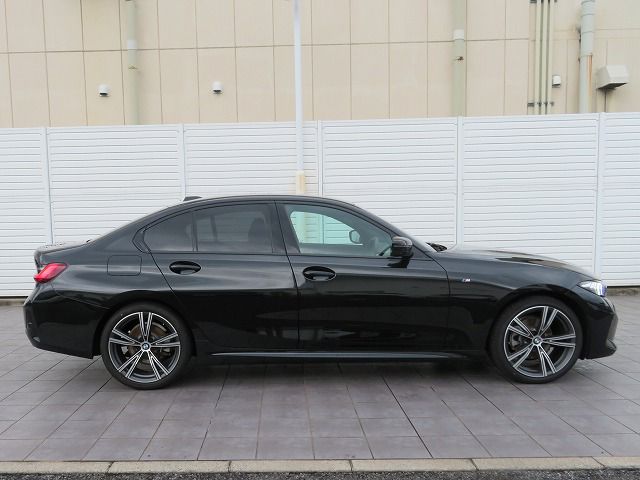 320d xDrive Berline RHD