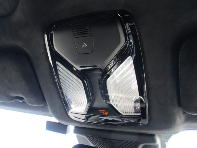 XM RHD