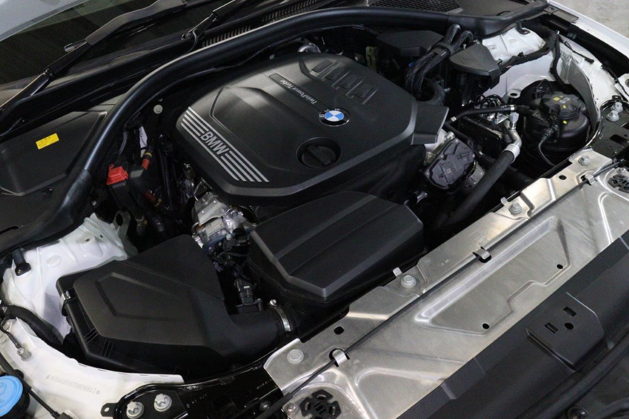 320d xDrive Berline RHD