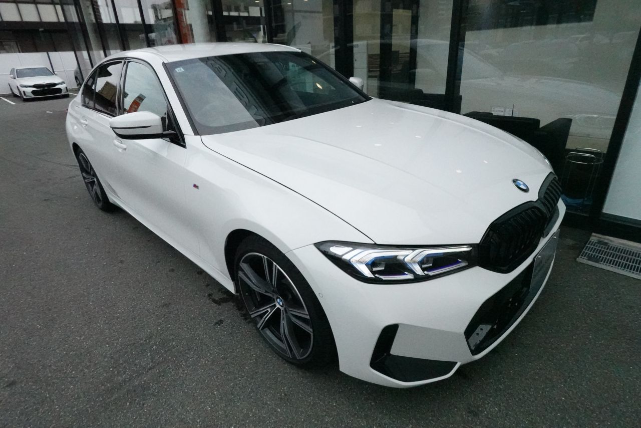 320d xDrive Berline RHD