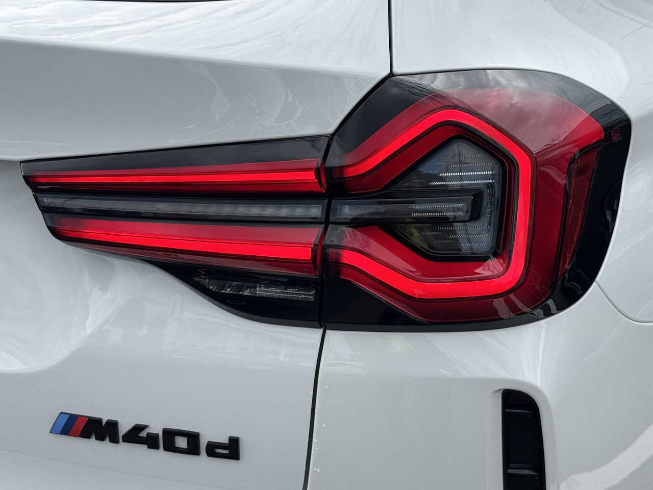 G01 X3 M40d RHD LCI ZA