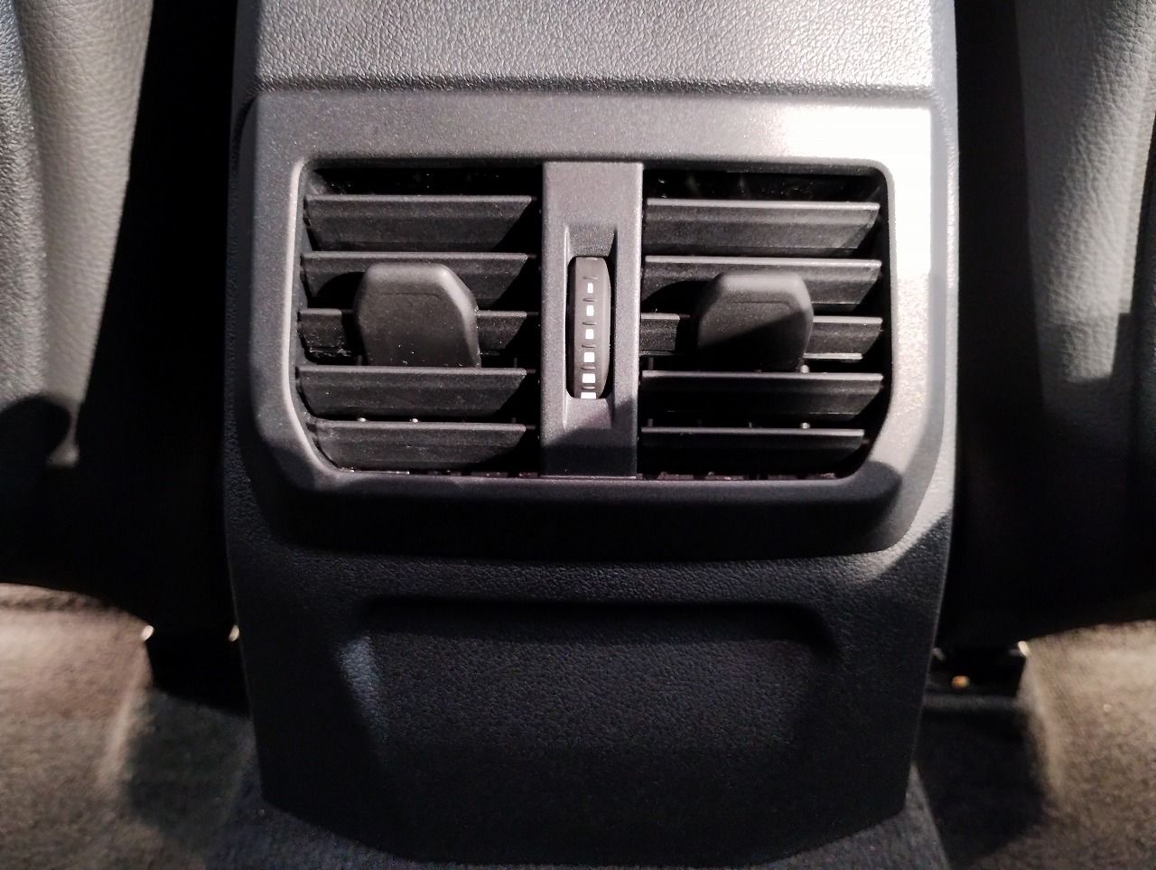 F40 118d Sports Hatch 5-door B47 2.0d
