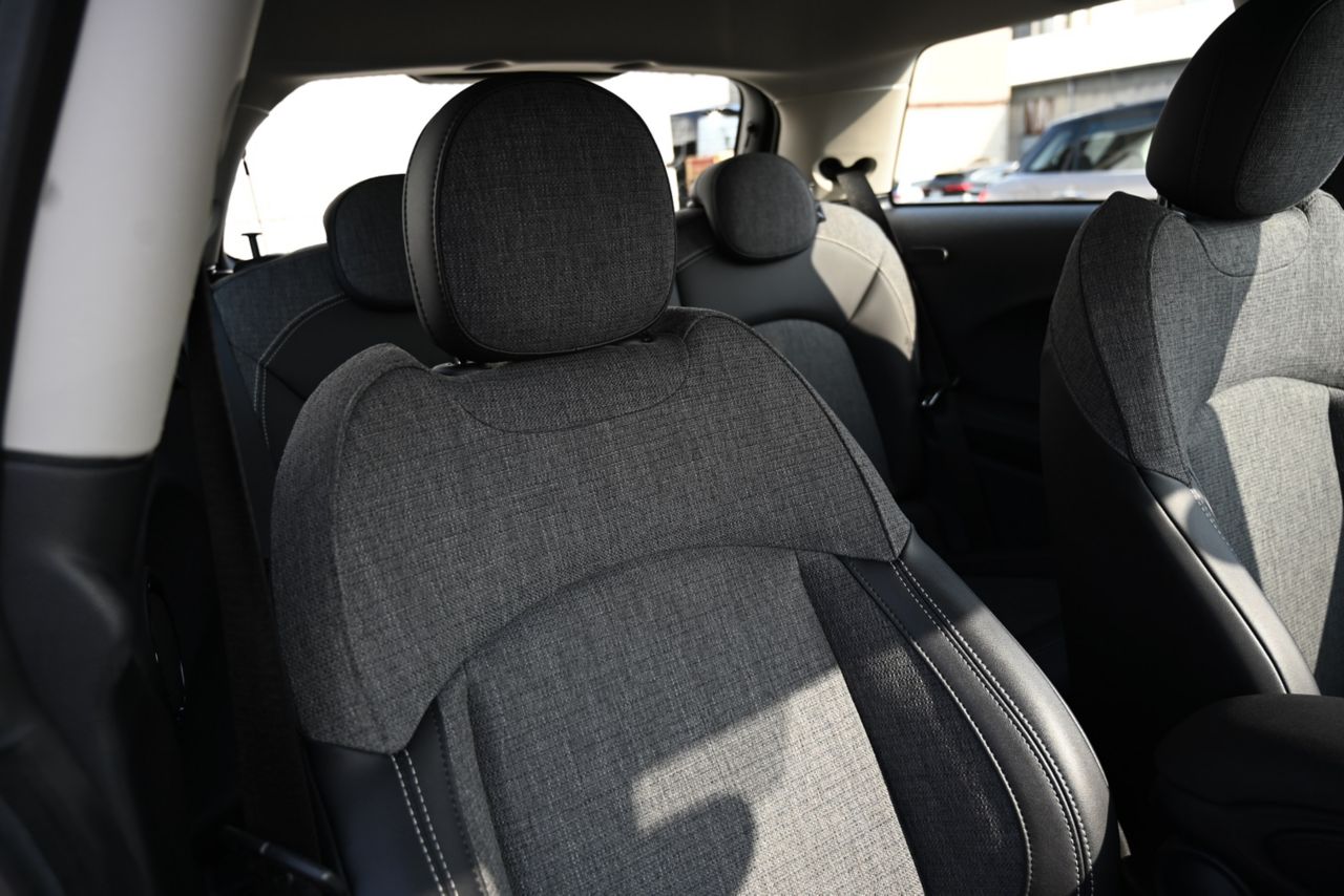 MINI Cooper F56 RHD