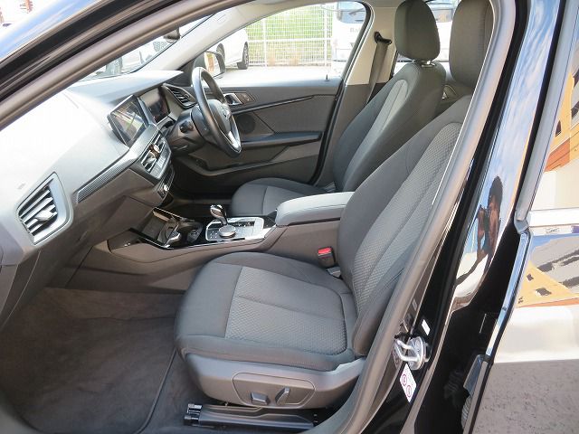 F40 118d Sports Hatch 5-door B47 2.0d
