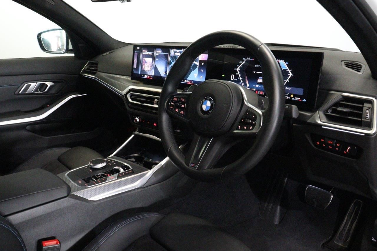 320d xDrive Berline RHD