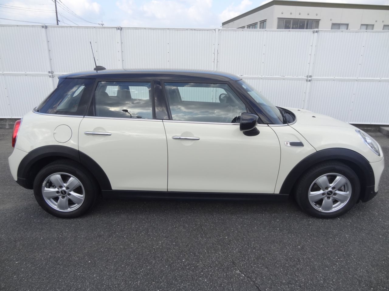 F55 MINI Cooper 5-Door Hatch LCI