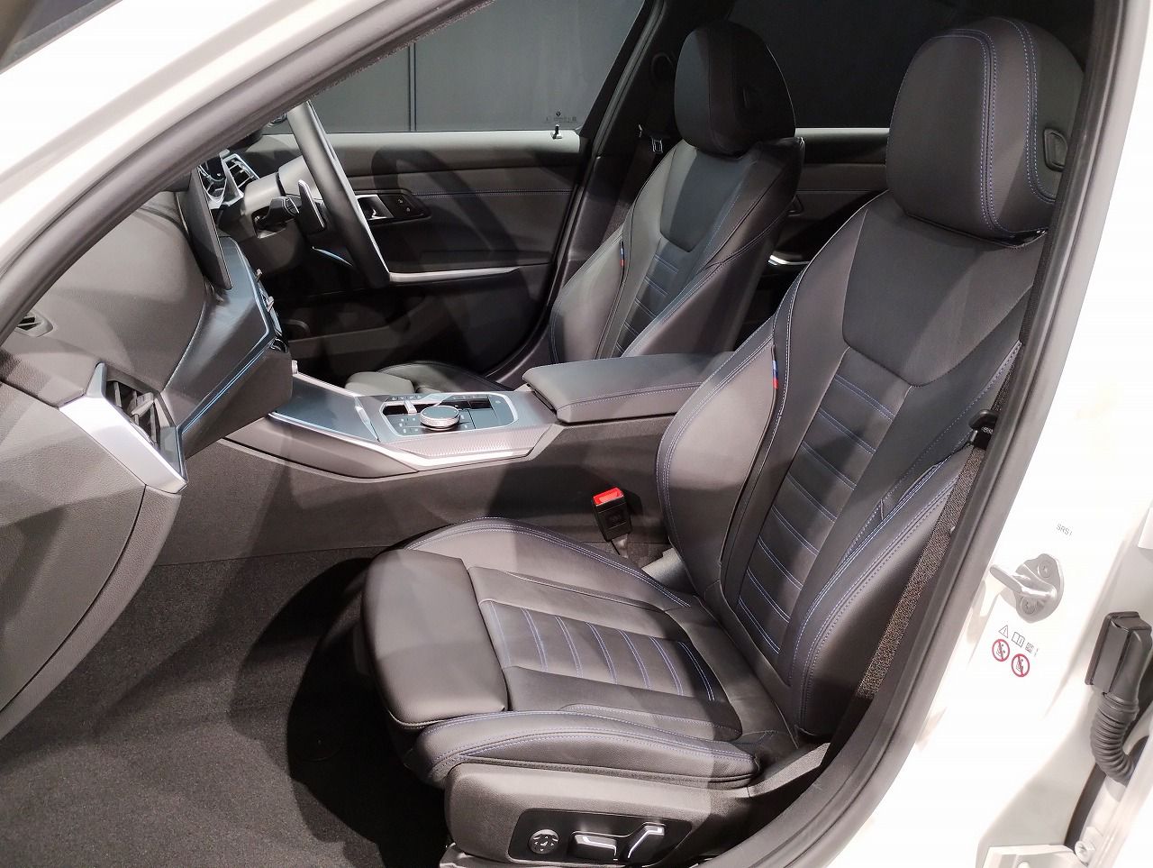 320d xDrive Berline RHD