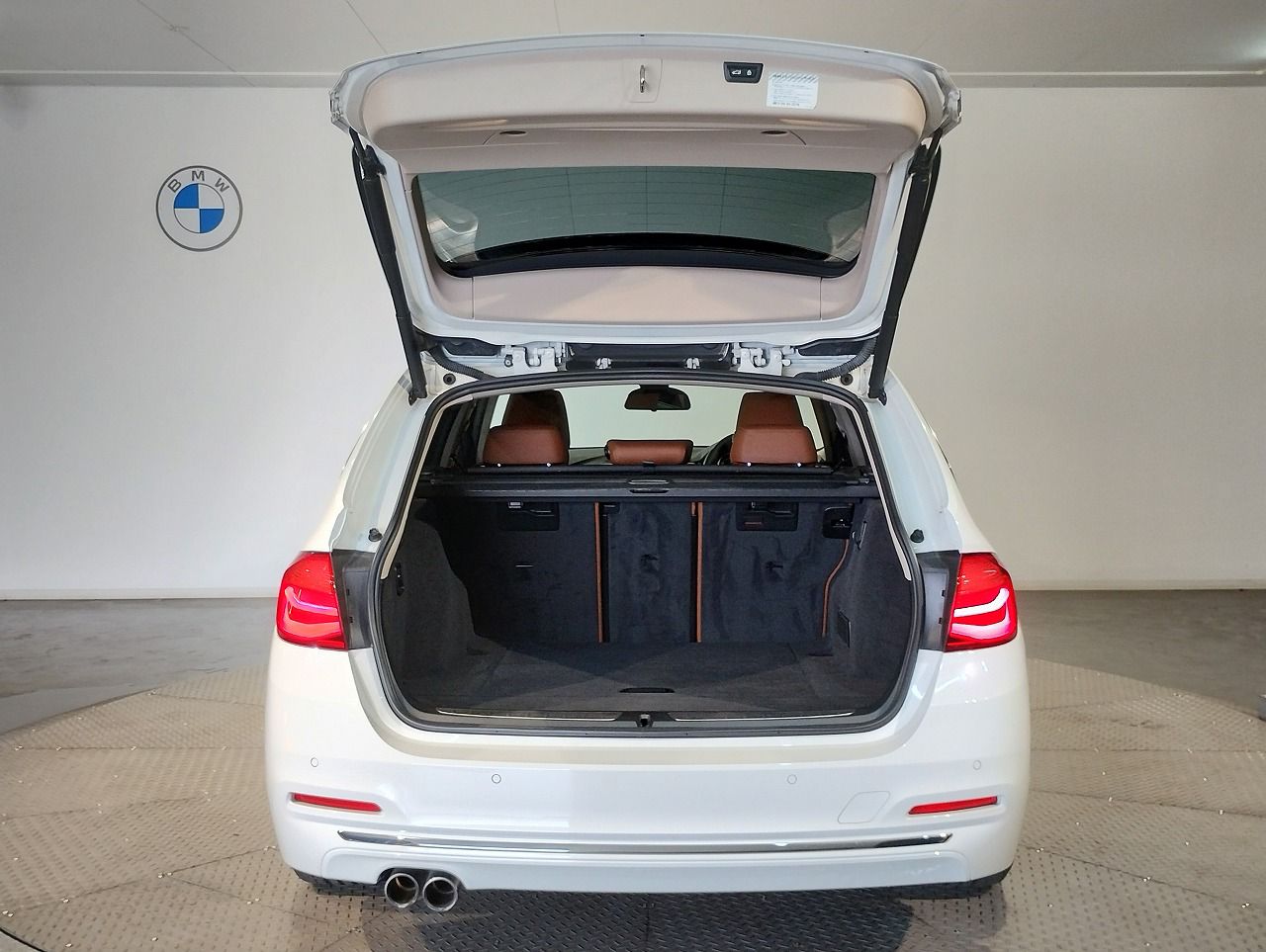 320I TOURING RHD