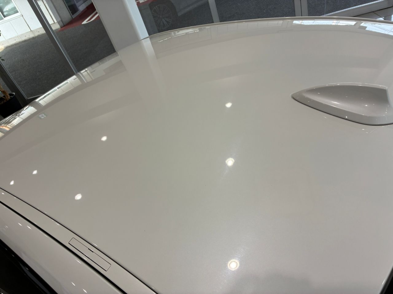 G20 330e Saloon RHD
