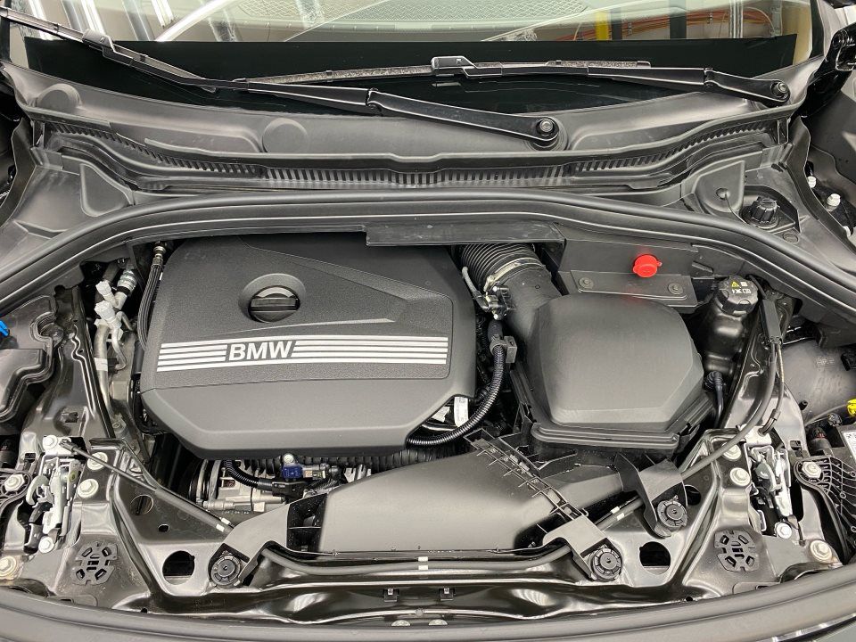 BMW 216
