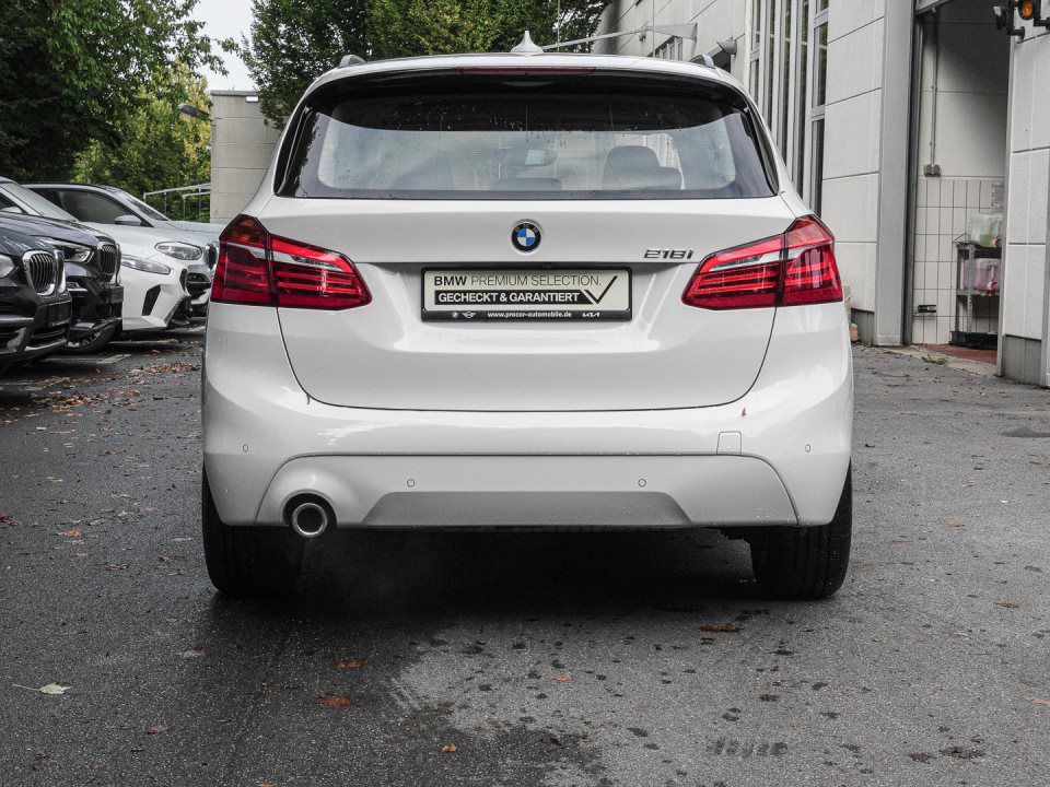 BMW 218
