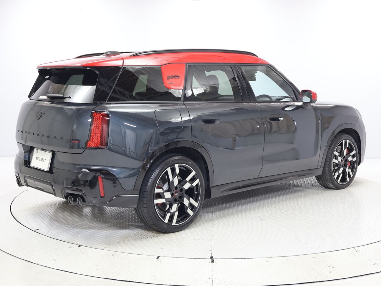 U25 MINI John Cooper Works Countryman ALL4