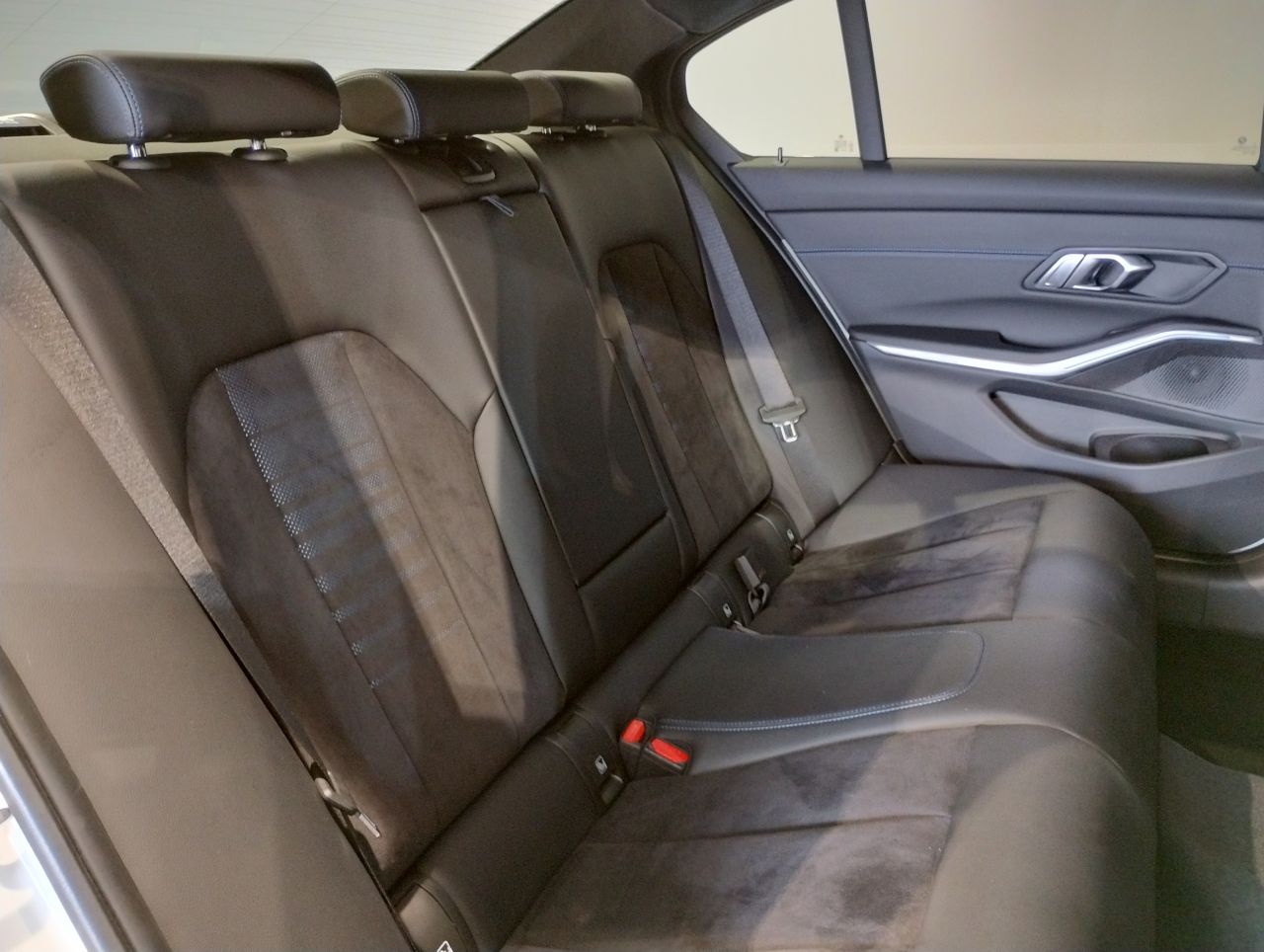 G20 320i Saloon LCI RHD MX
