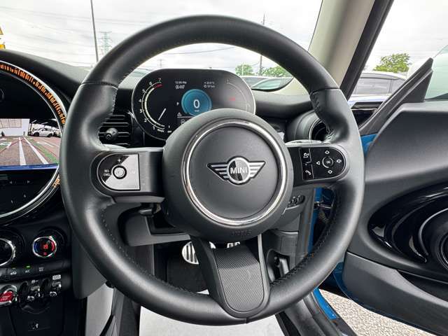 MINI Cooper F56 RHD