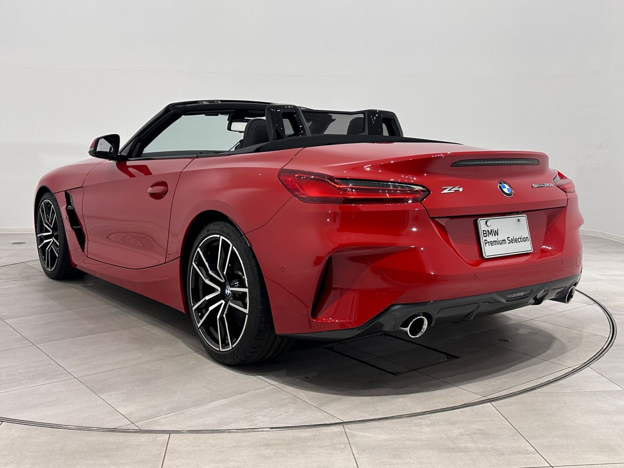 G29 z4 sDrive20i RHD