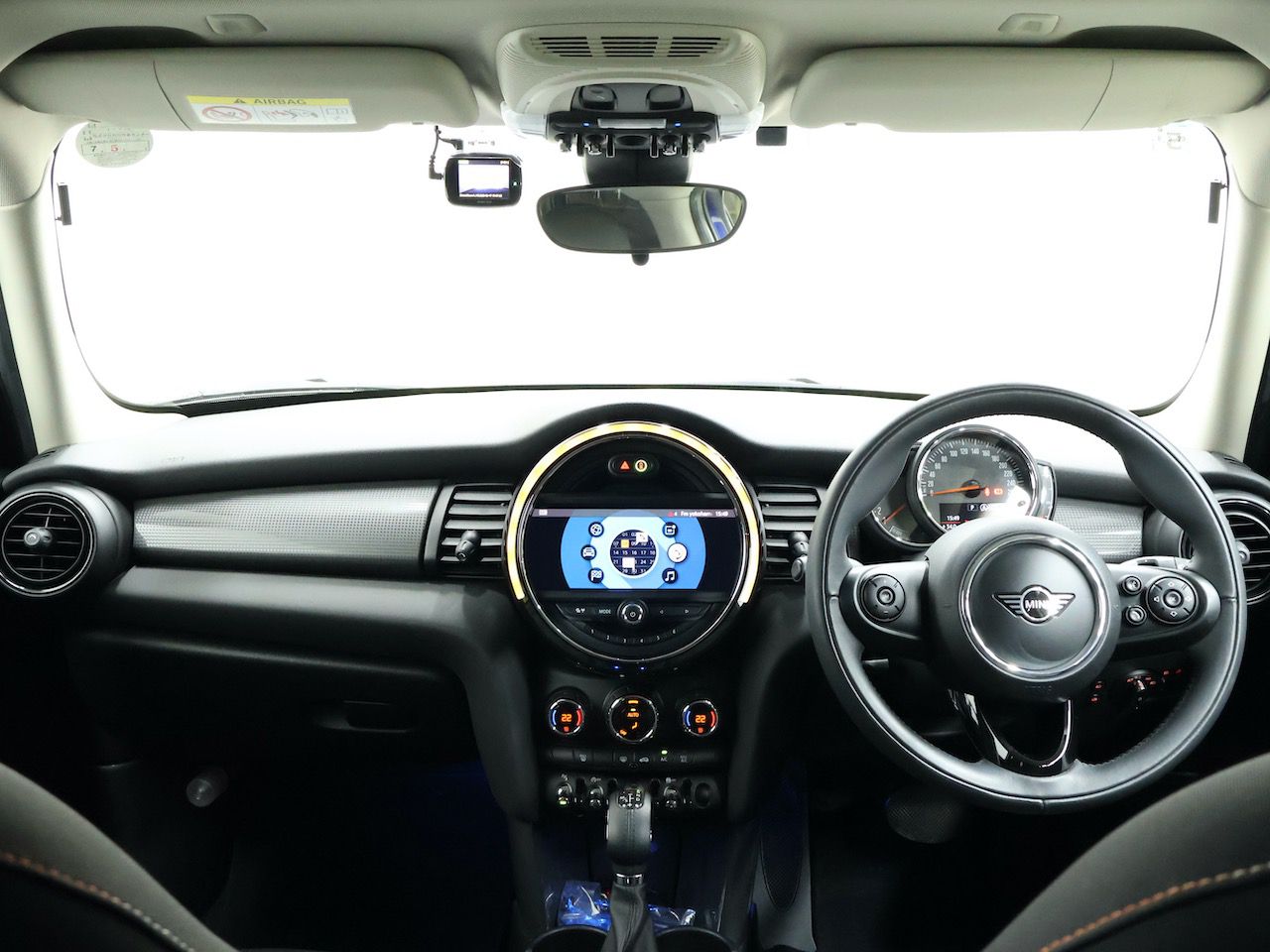 F55 COOPER D (AT)