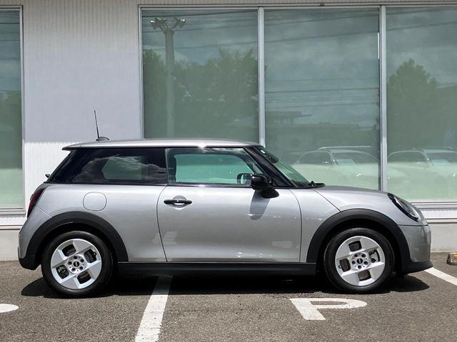 F66 MINI Cooper C 3Dr