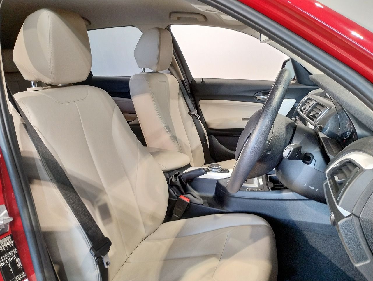 118 5DOOR RHD