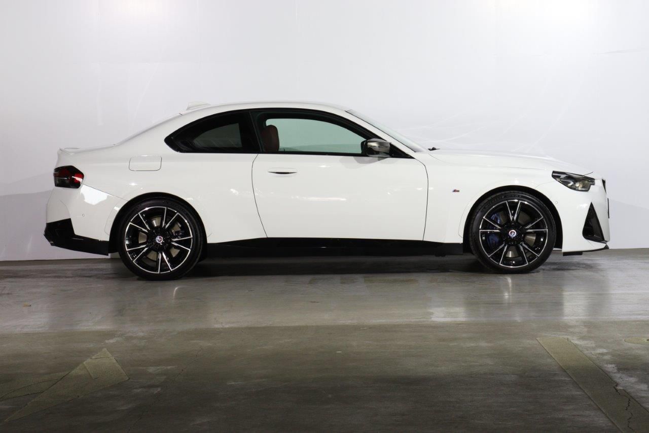 M240i xDrive Coupé RHD