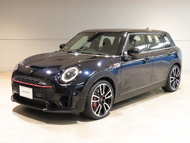 THE MINI JOHN COOPER WORKS CLUBMAN.