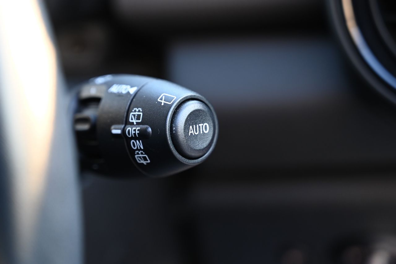 F55 COOPER D (AT)