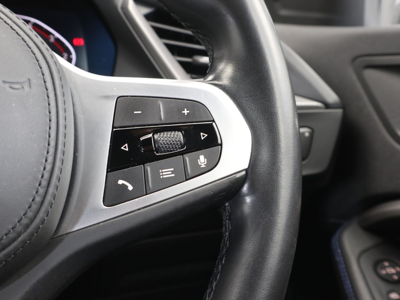 F40 118d Sports Hatch 5-door B47 2.0d