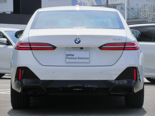 520i Sedan RHD