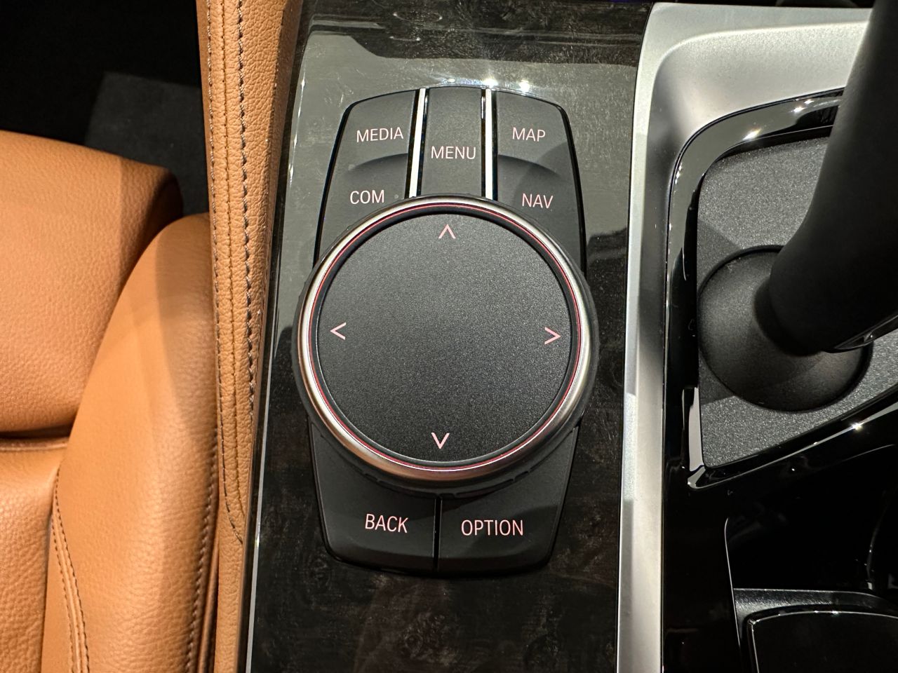 520d xDrive Touring RHD