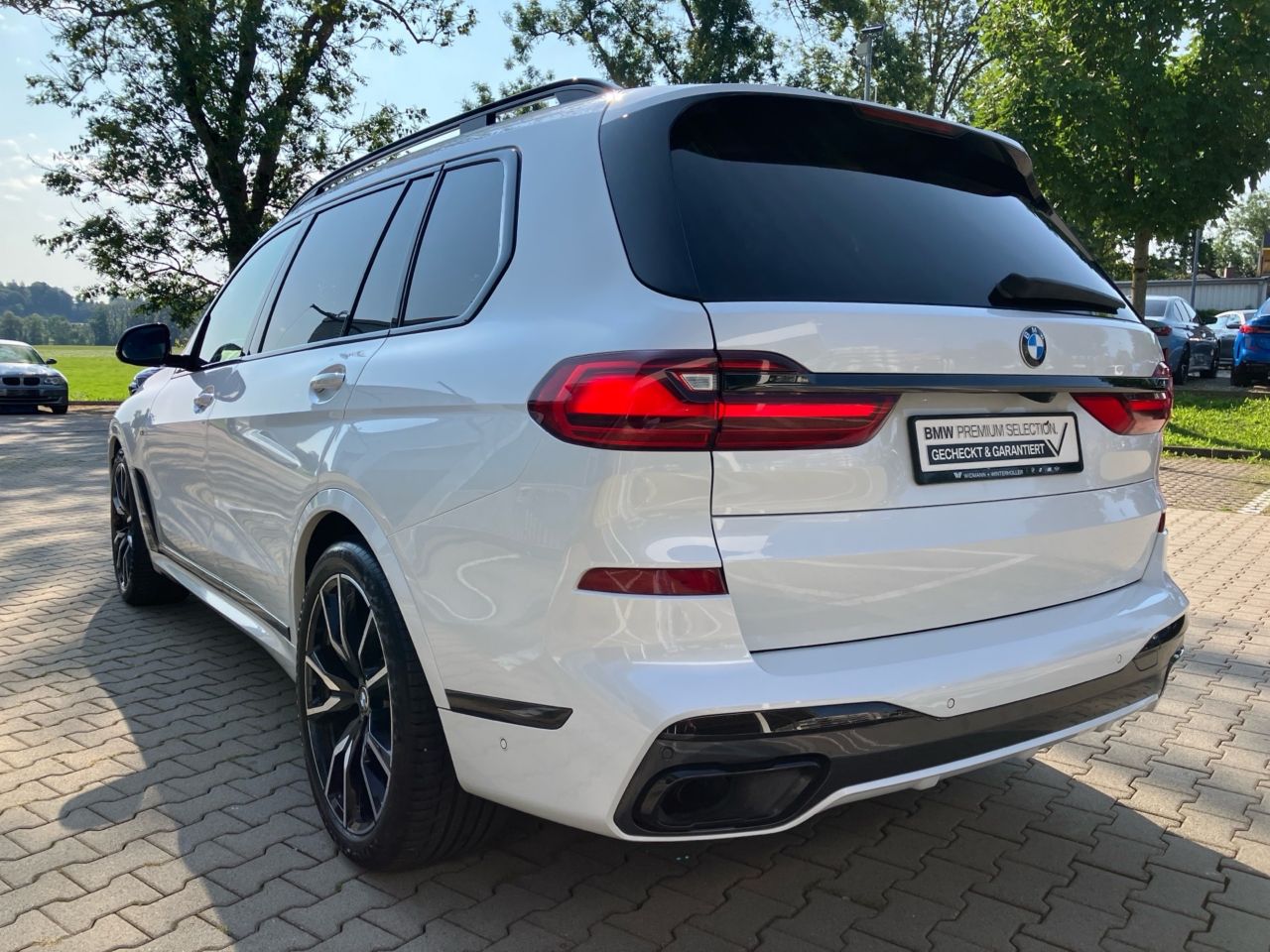 BMW X7