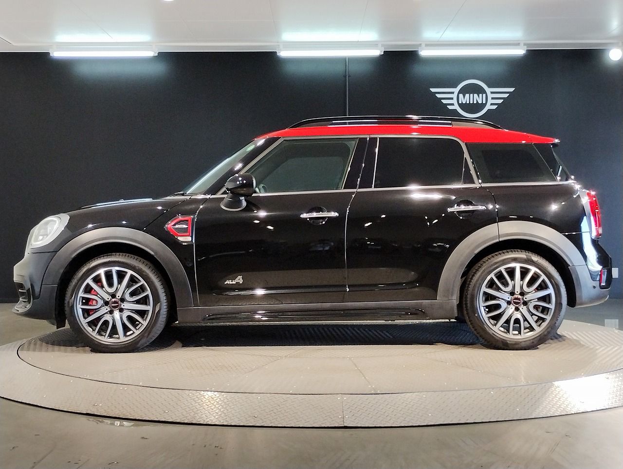 MINI CROSSOVER JCW