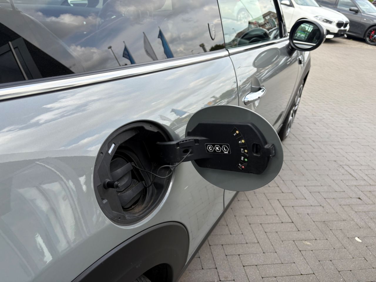 MINI Cooper SE