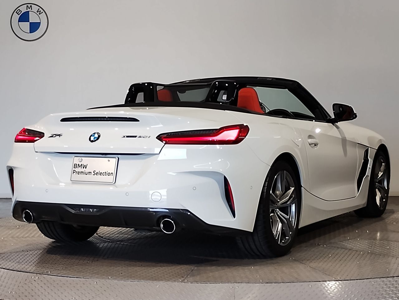 G29 z4 sDrive20i RHD